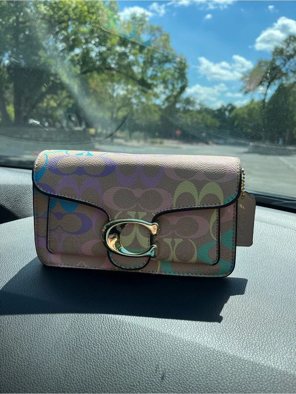 Coach crossbody iconic